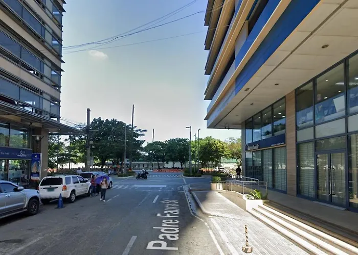 Aparthotel Grand Riviera Infront Of Us Embassy Manila